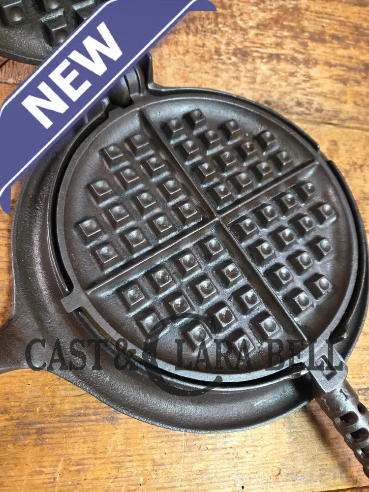 1920’s Griswold No. 8 Waffle Iron (886/885) with short base 795 H Waffle Iron