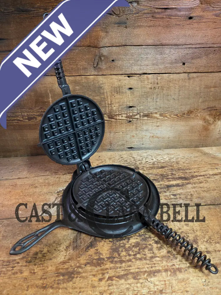 1920’s Griswold No. 8 Waffle Iron (886/885) with short base 795 H Waffle Iron