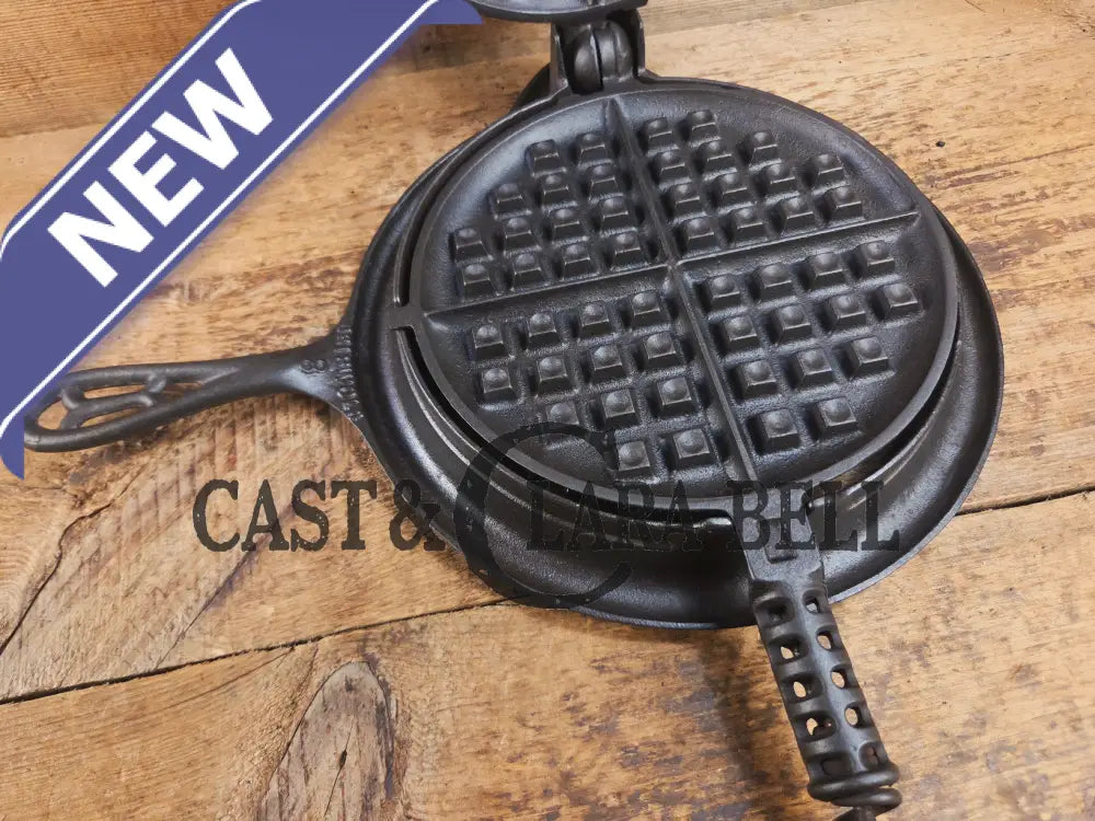 1920βs Griswold No. 8 Waffle Iron (886/885) with short base 795 raised Griswold Waffle Iron