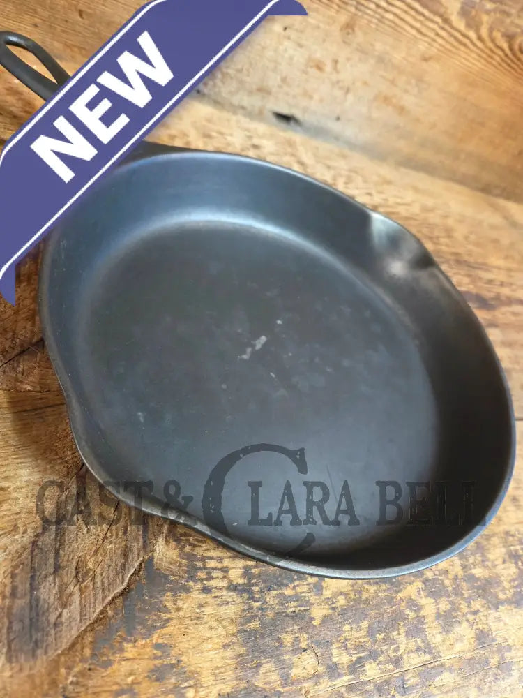 1920’s Griswold’s Victor #7 Skillet with Heat Ring Fully Marked 721. Amazing Sauté skillet - Skillet