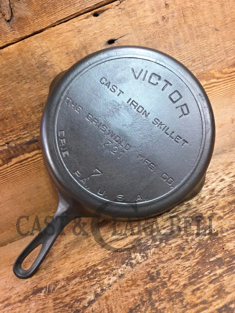 1920βs Griswoldβs Victor #7 Skillet with Heat Ring Fully Marked 721. Amazing SautΓ© skillet Skillet