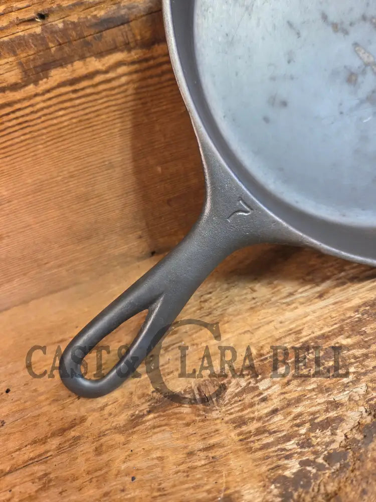 1920βs Griswoldβs Victor #7 Skillet with Heat Ring Fully Marked 721. Amazing SautΓ© skillet - Skillet
