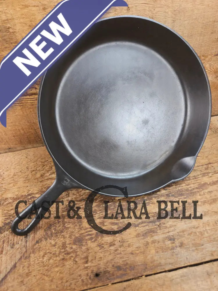 1920βs Griswoldβs Victor #9 Skillet with Heat Ring 723. Hard to Find and Amazing in the kitchen! Skillet