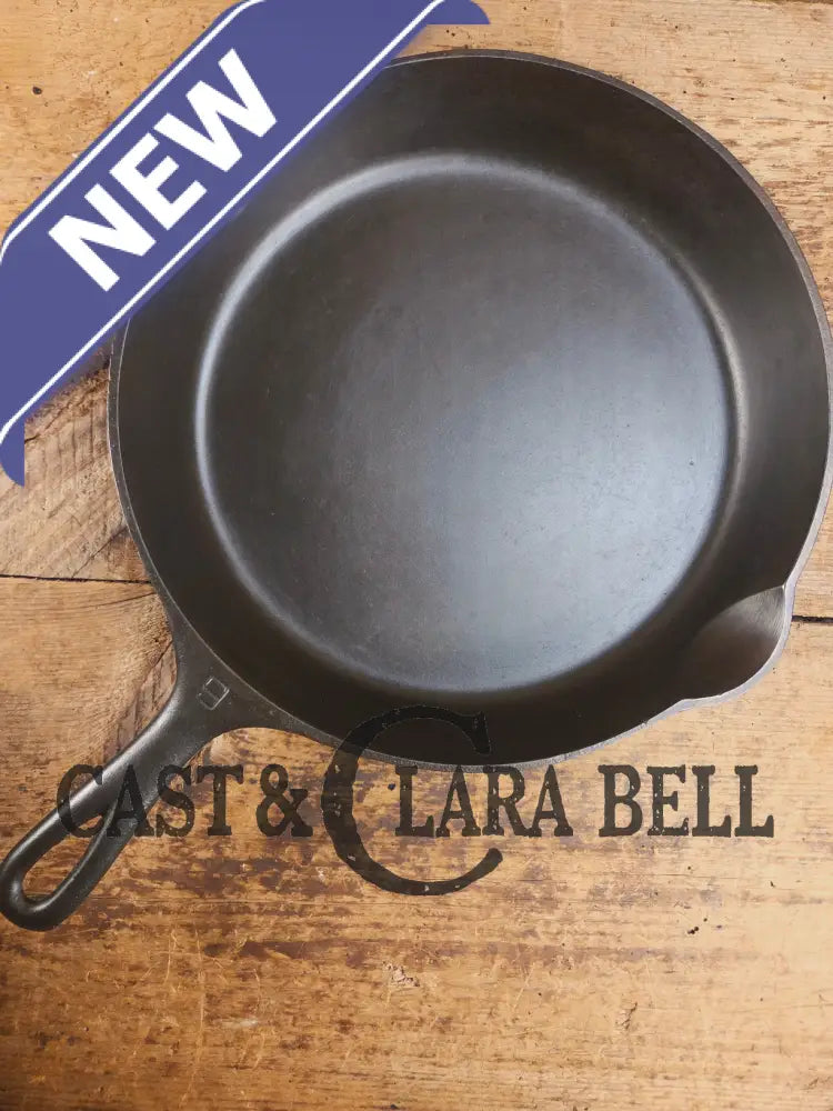 1920βs Griswoldβs Victor #9 Skillet with Heat Ring 723. Hard to Find and Amazing in the kitchen! Skillet