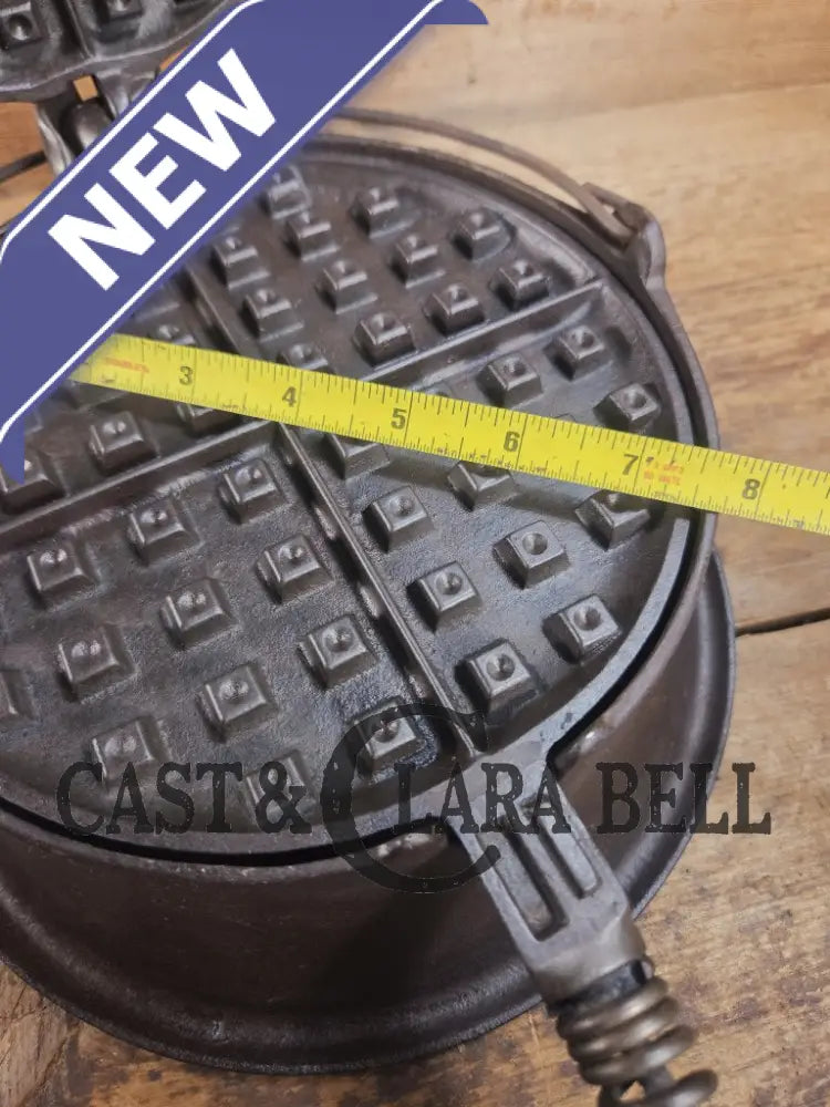 1920’s Wardway by Wagner Cast iron Waffle Iron. These are not found often beautiful every day waffle iron with a cool