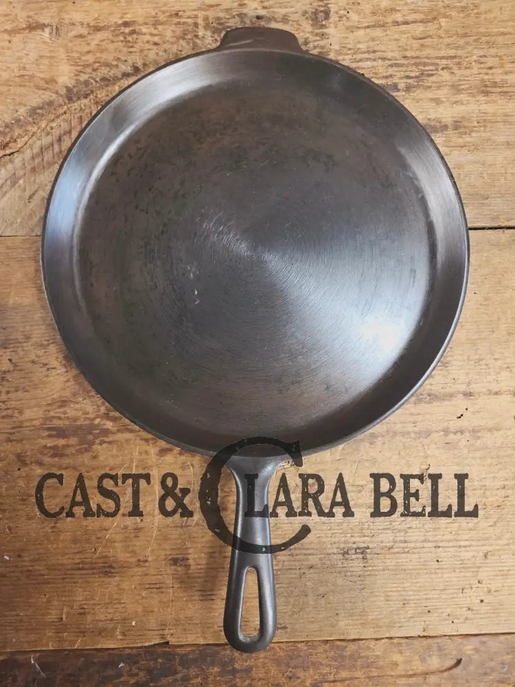 1930βs #9 Griswold Small Block Skillet Griddle (#109) #202. We use ours daily for grilled cheese omelets and more!