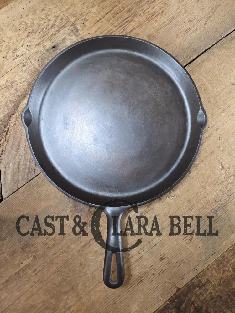 1930βs #9 Griswold Small Block Skillet Griddle (#109) #202. We use ours daily for grilled cheese omelets and more!