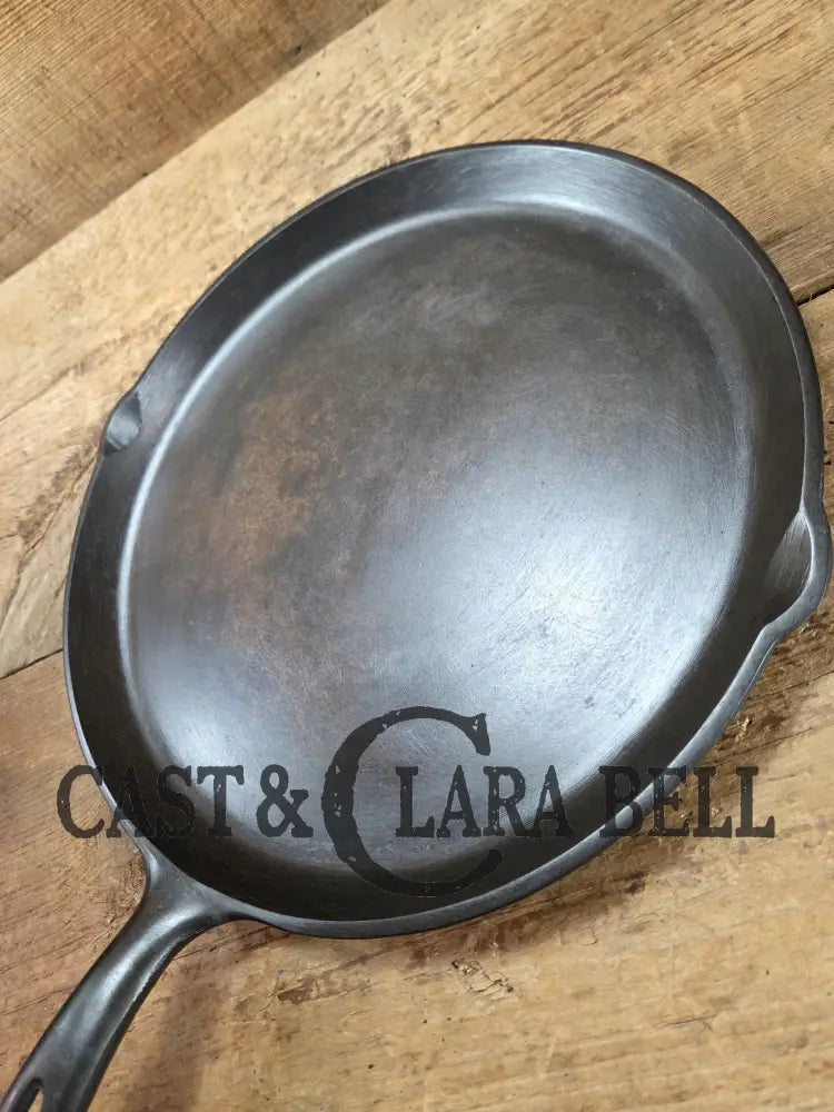 1930βs #9 Griswold Small Block Skillet Griddle (#109) #202. We use ours daily for grilled cheese omelets and more!