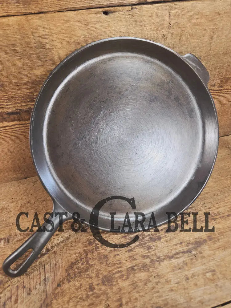 1930βs #9 Griswold Small Block Skillet Griddle (#109) #202. We use ours daily for grilled cheese omelets and more!