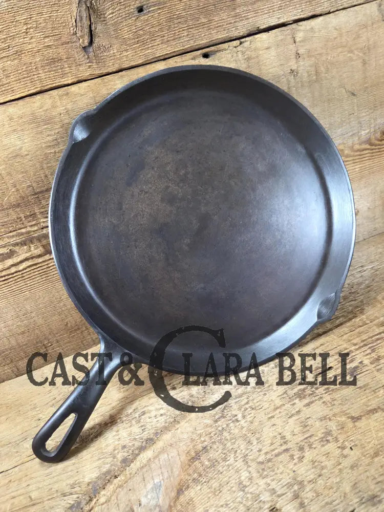 1930βs #9 Griswold Small Block Skillet Griddle (#109) #202. We use ours daily for grilled cheese omelets and more!