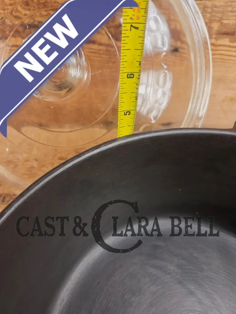 1930’s Beautiful! Wagner #8 Dutch Oven with GLASS lid! 1268. Perfect for soups breads or stews! Dutch Ovens Trivets &