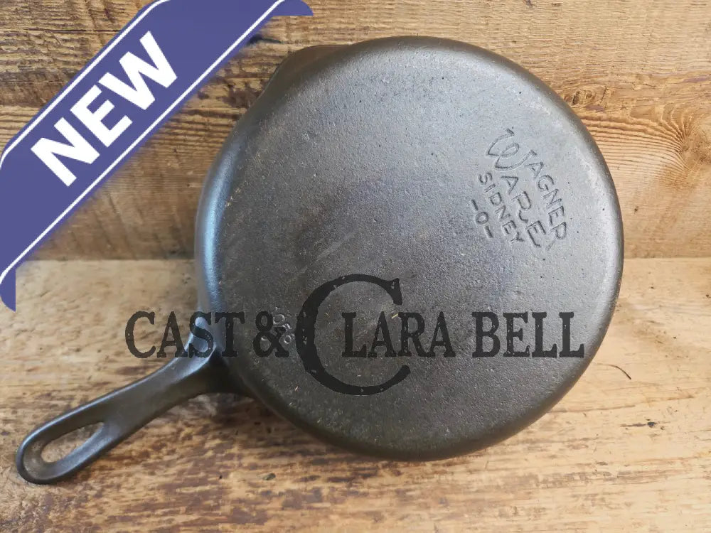 1930s Era Wagner Ware #6 Cast Iron Sautee Skillet with Smooth Bottom 1056 Skillet