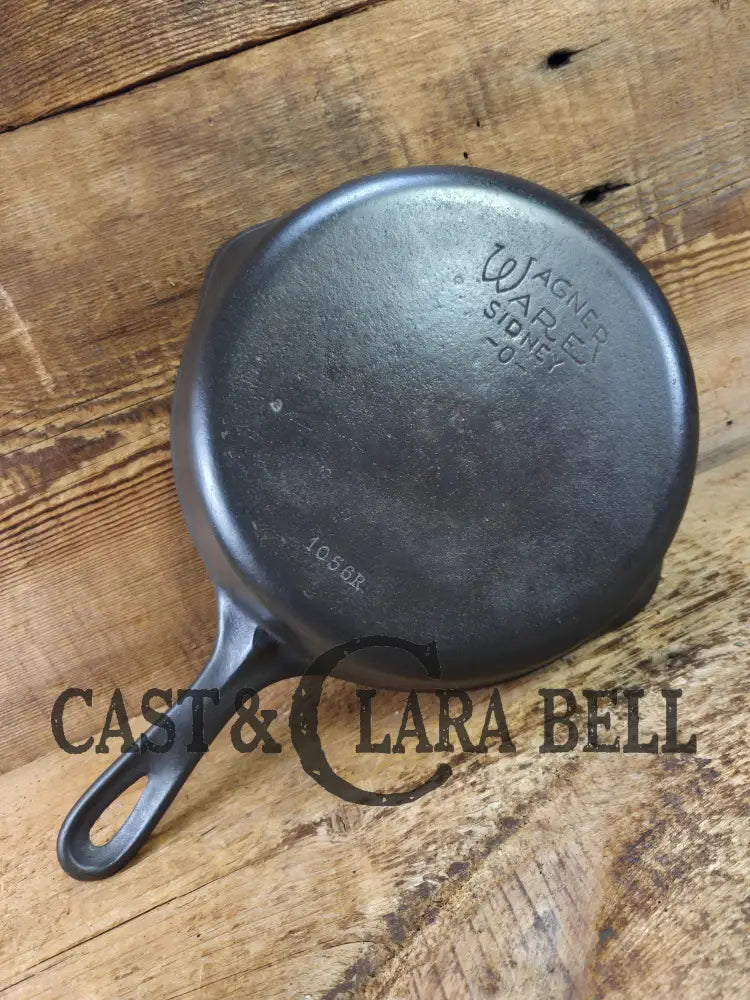 1930s Era Wagner Ware #6 Cast Iron Sautee Skillet with Smooth Bottom 1056 B