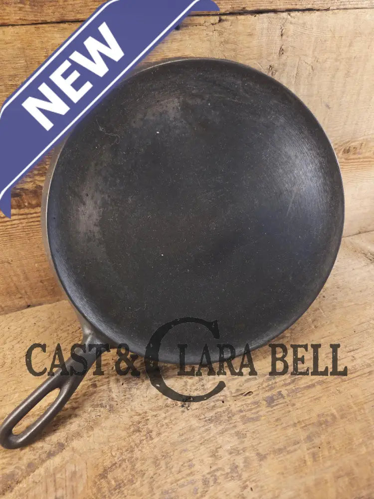 1930’s Era Wagner Ware #9 Cast Iron Round Griddle 1109 A. Universal use in the kitchen and perfect size for small