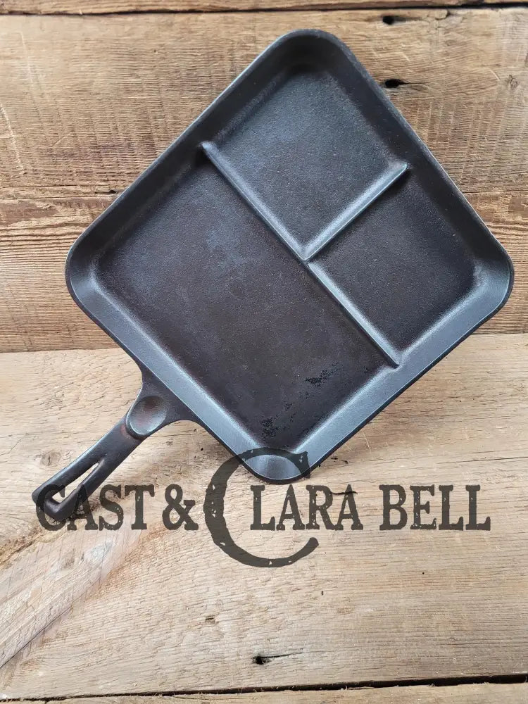 1930βS Era Wagner Ware Bacon And Egg Cast Iron Breakfast Skillet 1101 D. Great Gift Idea!