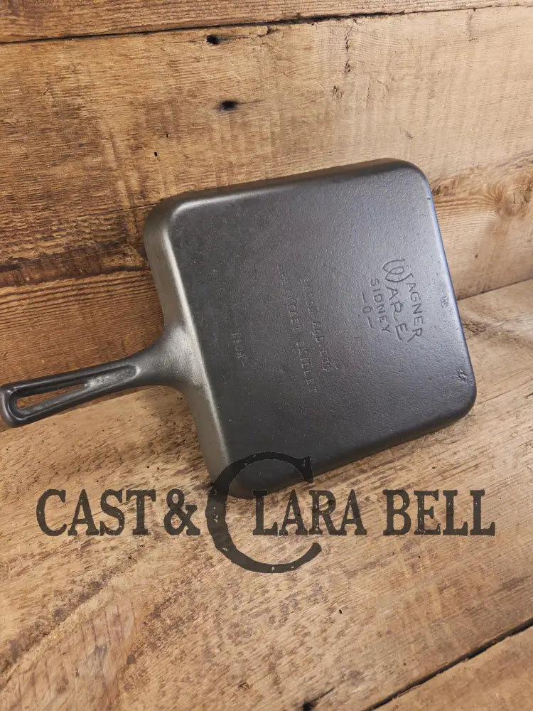 1930βs Era Wagner Ware Bacon and Egg Cast Iron Breakfast Skillet 1104. Great Gift Idea! Skillet