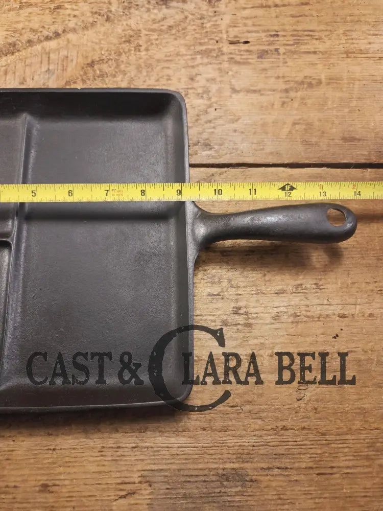 1930βs Era Wagner Ware Bacon and Egg Cast Iron Breakfast Skillet Early bullet hole handle. 1101. Great gift idea!