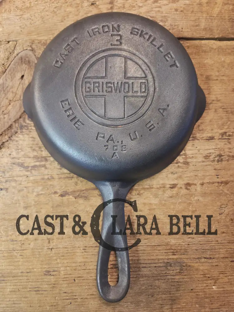 1930’s Griswold #3 Cast Iron Egg Skillet with Large Block Logo 709 A. Skillet