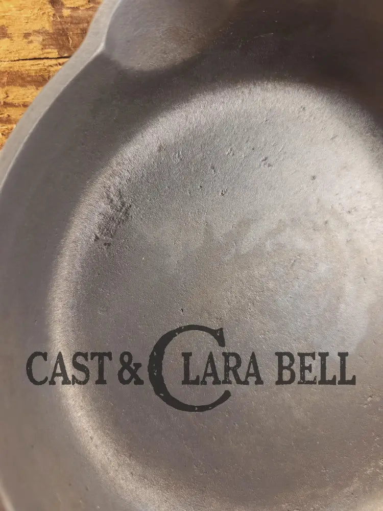1930’s Griswold #3 Egg Skillet with Large Block Logo and Smooth Bottom 709 Skillet