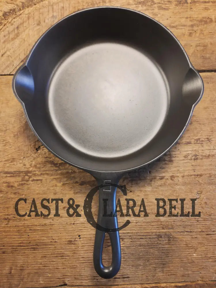 1930’s Griswold #5 Cast Iron Skillet with Large Block Logo 724. Awesome saute skillet! Skillet