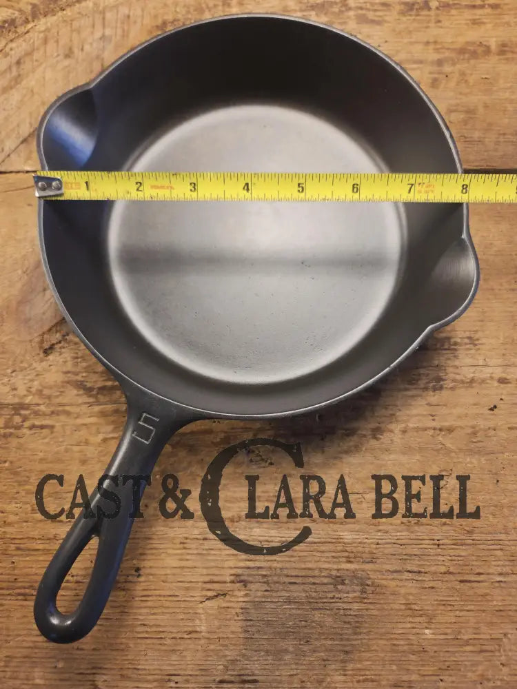 1930’s Griswold #5 Cast Iron Skillet with Large Block Logo 724. Awesome saute skillet! Skillet