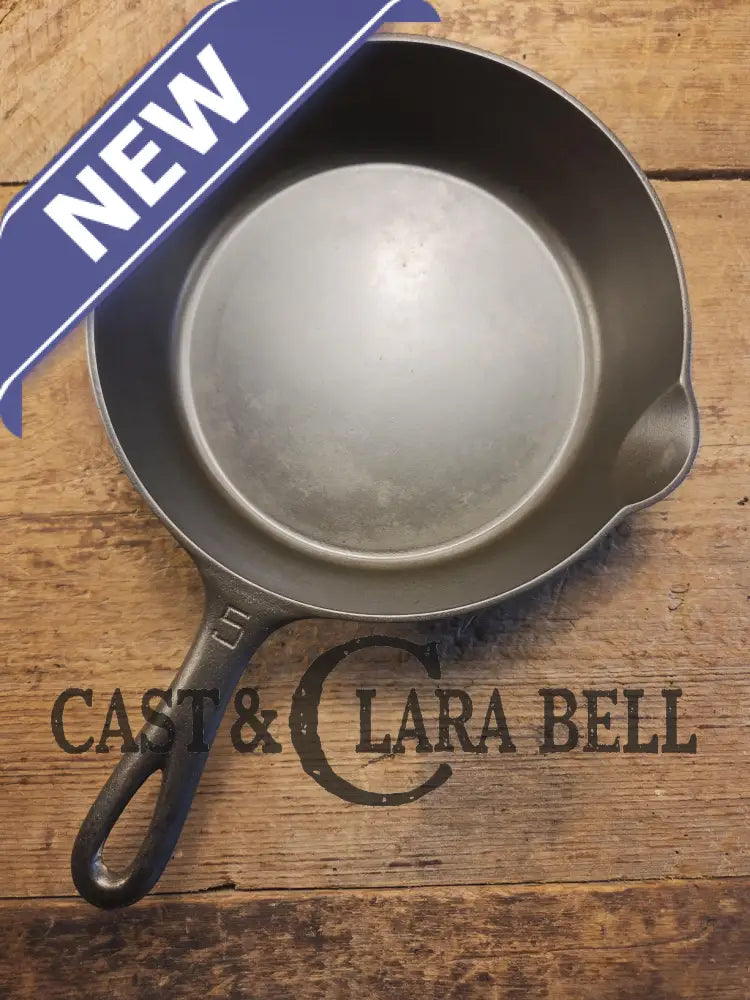 1930’s Griswold #5 Cast Iron Skillet with Large Block Logo 724. Awesome saute skillet! Skillet
