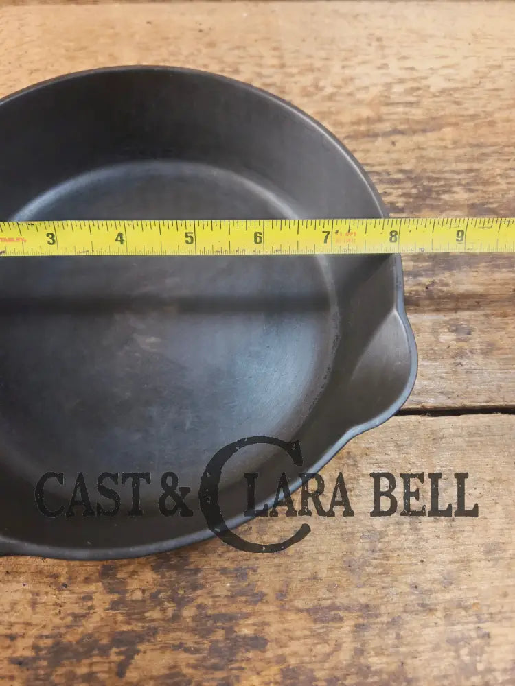 1930’s Griswold #5 Cast Iron Skillet with Large Block Logo 724. Awesome sauté skillet! Skillet