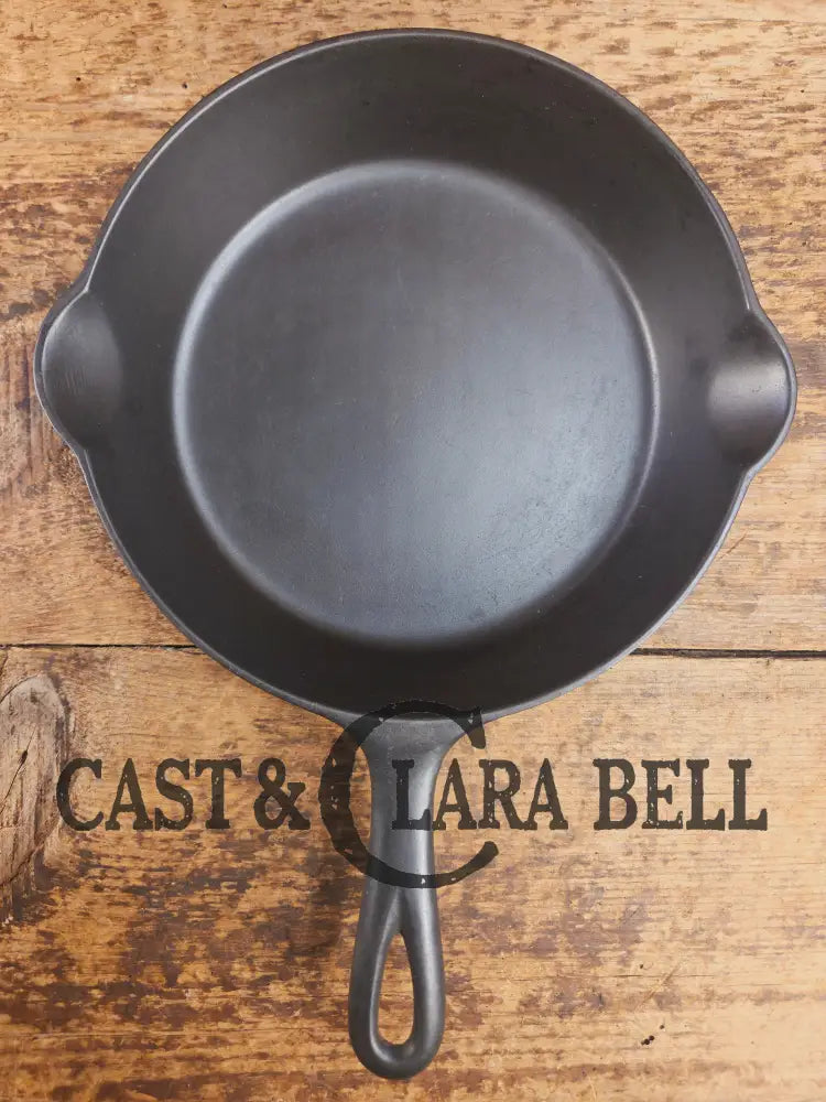 1930’s Griswold #5 Cast Iron Skillet with Large Block Logo 724. Awesome sauté skillet Skillet