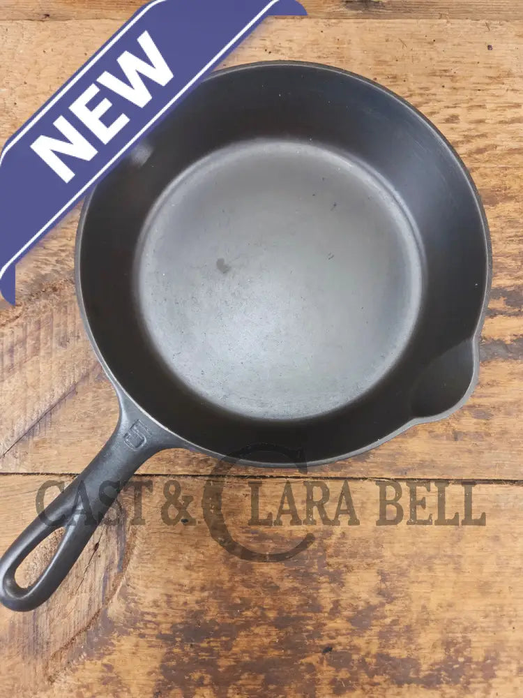 1930βs Griswold #5 Cast Iron Skillet with Large Block Logo 724 B - Skillet
