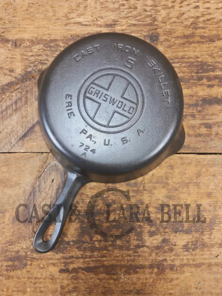 1930’s Griswold #5 Cast Iron Skillet with Large Block Logo and Smooth Bottom 724 A. Awesome sauté skillet! - Skillet