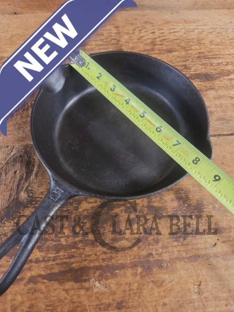 1930βs Griswold #5 Cast Iron Skillet with Large Block Logo and Smooth Bottom 724. Awesome sautΓ© skillet! - Skillet