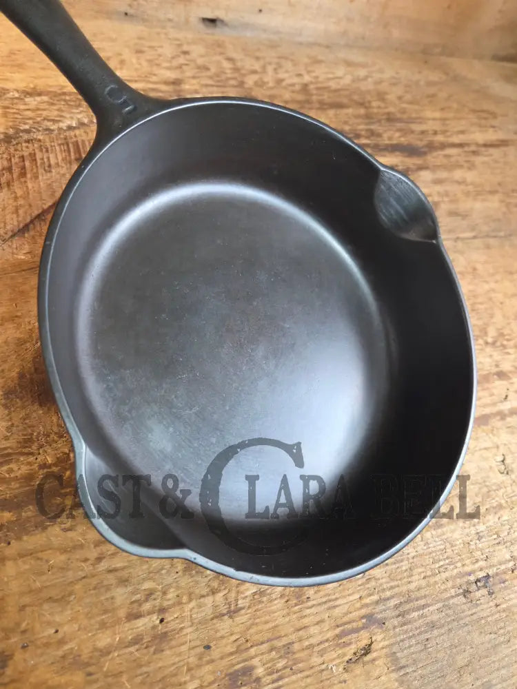 1930’s Griswold #5 Cast Iron Skillet with Large Block Logo and Smooth Bottom 724. Awesome sauté skillet! - Skillet