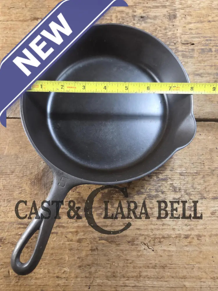 1930βs Griswold #5 Large Block Logo 724 Cast Iron Skillet. Inside black iron outside nickel patina. Very cool &