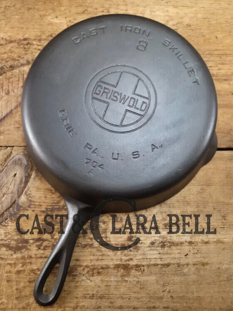 1930’s Griswold #8 Cast Iron Skillet with Large Block Logo 704 A. Perfect for ALL cooktops Skillet