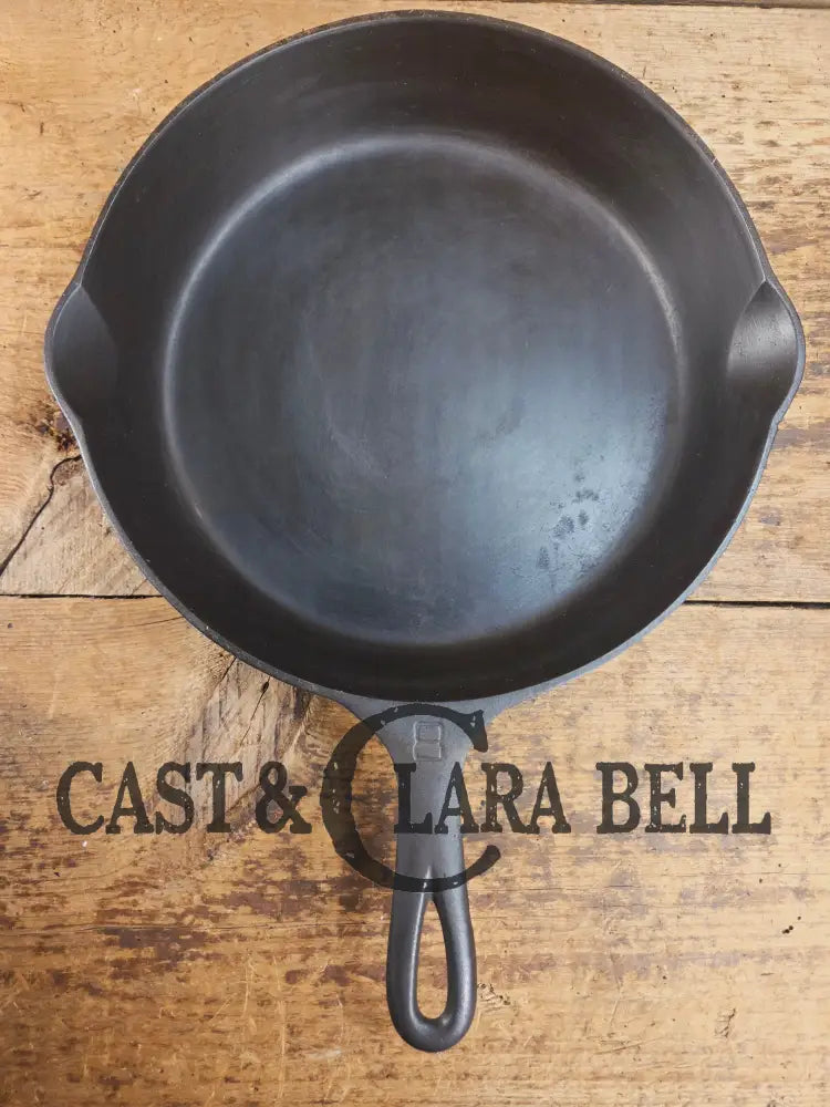 1930’s Griswold #8 Cast Iron Skillet with Large Block Logo 704 B Skillet