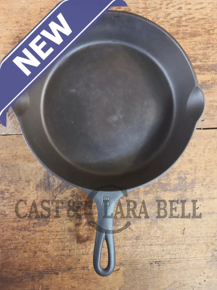 1930βs Griswold #8 Cast Iron Skillet with Large Block Logo 704 B - Skillet
