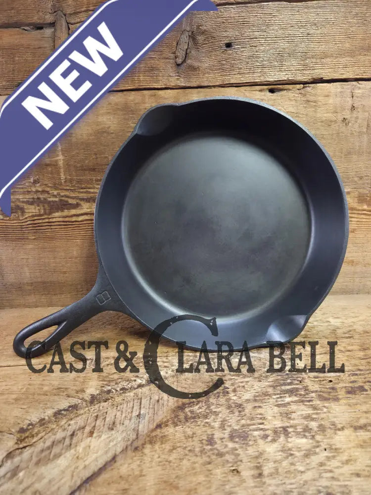1930’s Griswold #8 Cast Iron Skillet with Large Block Logo 704 B. Perfect for gas and electric cooktops! Skillet