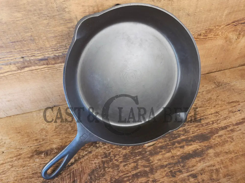 1930’s Griswold #8 Cast Iron Skillet with Large Block Logo 704 G - Skillet