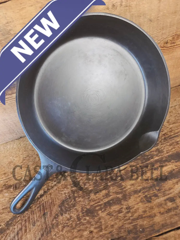 1930’s Griswold #8 Cast Iron Skillet with Large Block Logo 704 G - Skillet