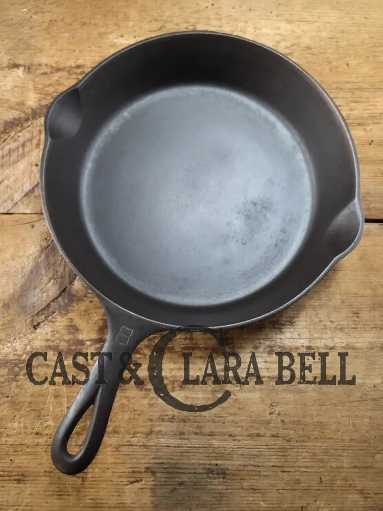 1930’s Griswold #8 Cast Iron Skillet with Large Block Logo 704 R Skillet