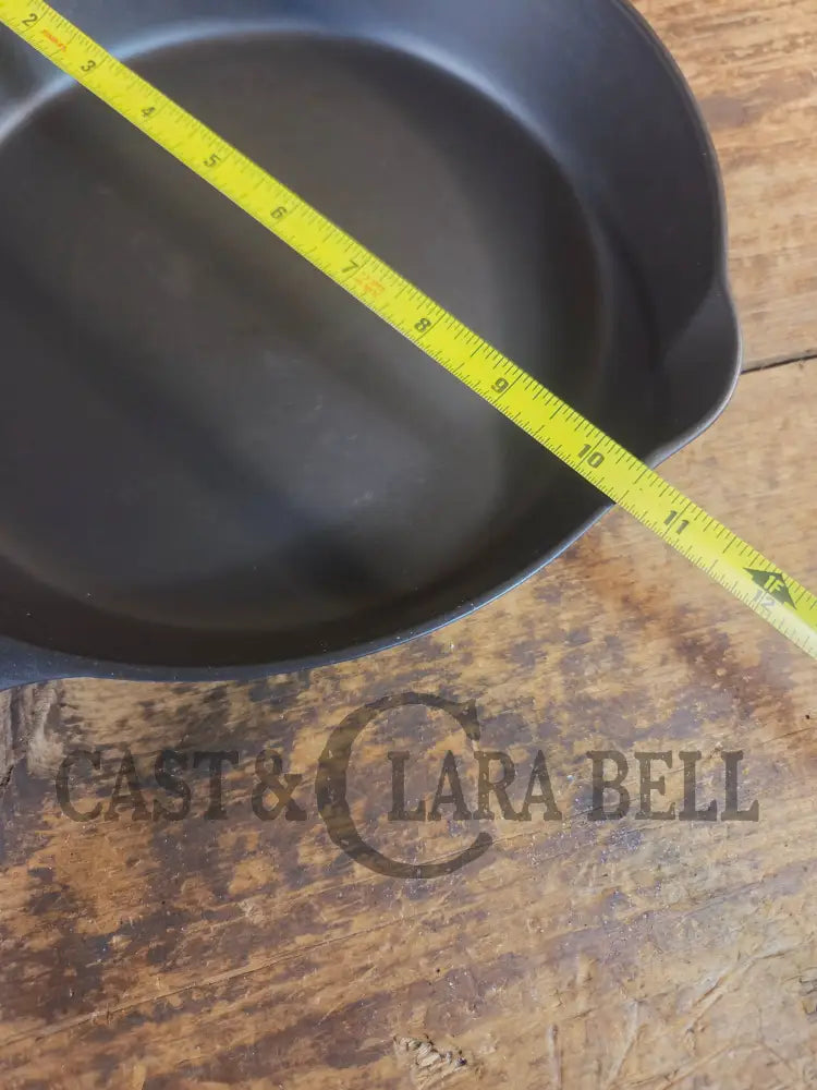 1930’s Griswold #8 Skillet with Large Block Logo and Smooth Bottom 704 A - Skillet