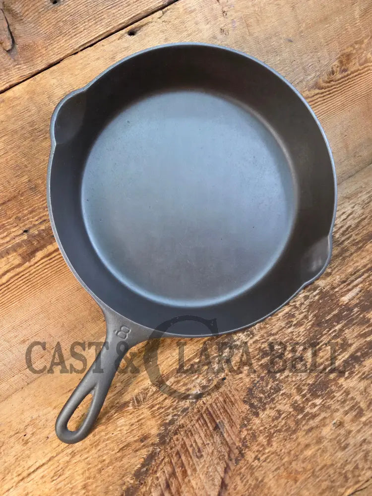 1930’s Griswold #8 Skillet with Large Block Logo and Smooth Bottom 704 S - Skillet