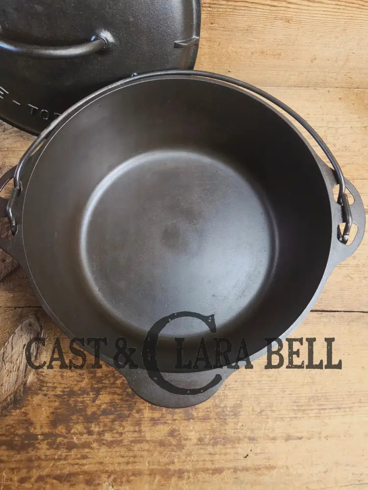 1930’s Griswold #8 Tite-Top Dutch Oven 1278 B fully marked raised Matching Lid (2551 A)! Perfect for soups & stews.