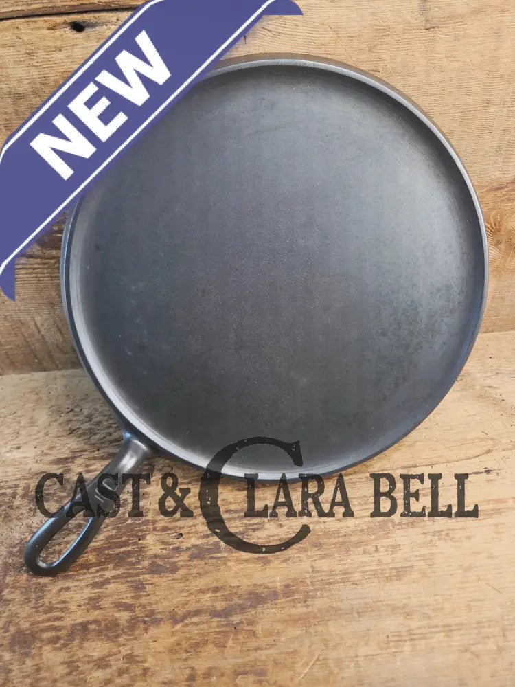 1930βs Griswold #9 Cast Iron Griddle Large Block logo βErie PA USA,β609ββ. Awesome for pancakes and grilled cheese!