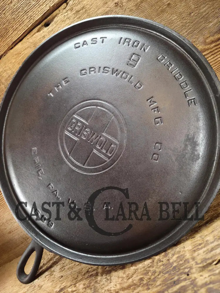 1930βs Griswold #9 Cast Iron Griddle Large Block logo βErie PA USA,β609ββ. Awesome for pancakes and grilled cheese!