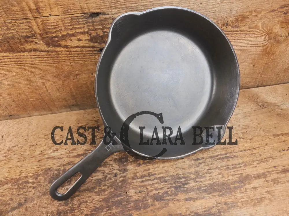 1930’s Griswold No. 5 Saute Skillet Small Logo Grooved Handle Smooth Bottom 724 A Skillet