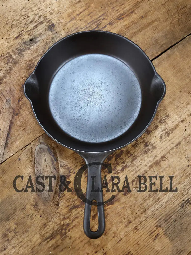 1930βs Griswold No. 5 Saute Skillet Small Logo Grooved Handle Smooth Bottom 724 L. Restored and Ready to Use! Skillet