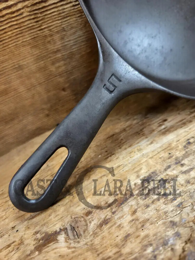 1930βs Griswold No. 5 Saute Skillet Small Logo Grooved Handle Smooth Bottom 724 L. Restored and Ready to Use! Skillet
