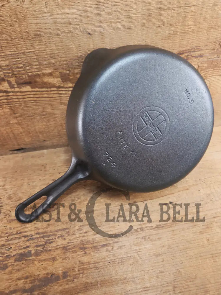 1930’s Griswold No. 5 Saute Skillet Small Logo Grooved Handle Smooth Bottom 724 M. Restored and Ready to Use! Skillet