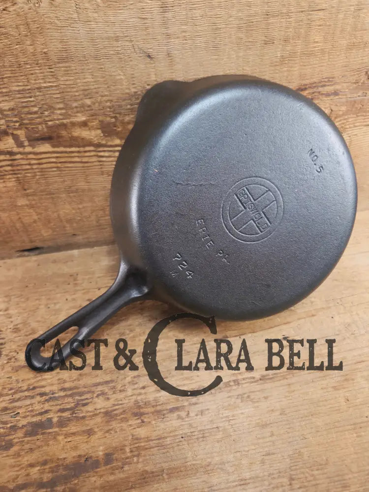 1930’s Griswold No. 5 Saute Skillet Small Logo Grooved Handle Smooth Bottom 724 M. Restored and Ready to Use! Skillet